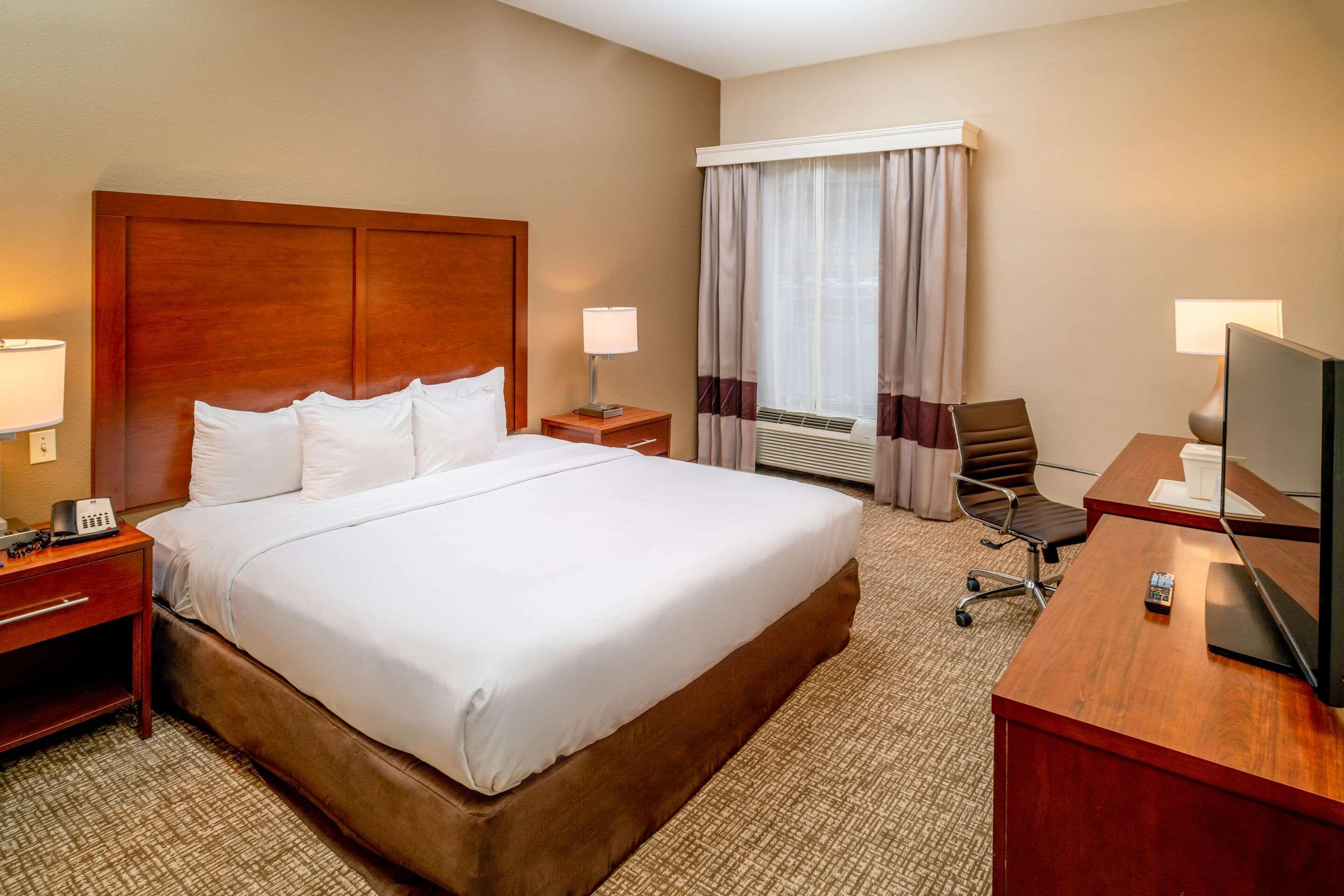 Comfort Inn & Suites Grundy Екстериор снимка