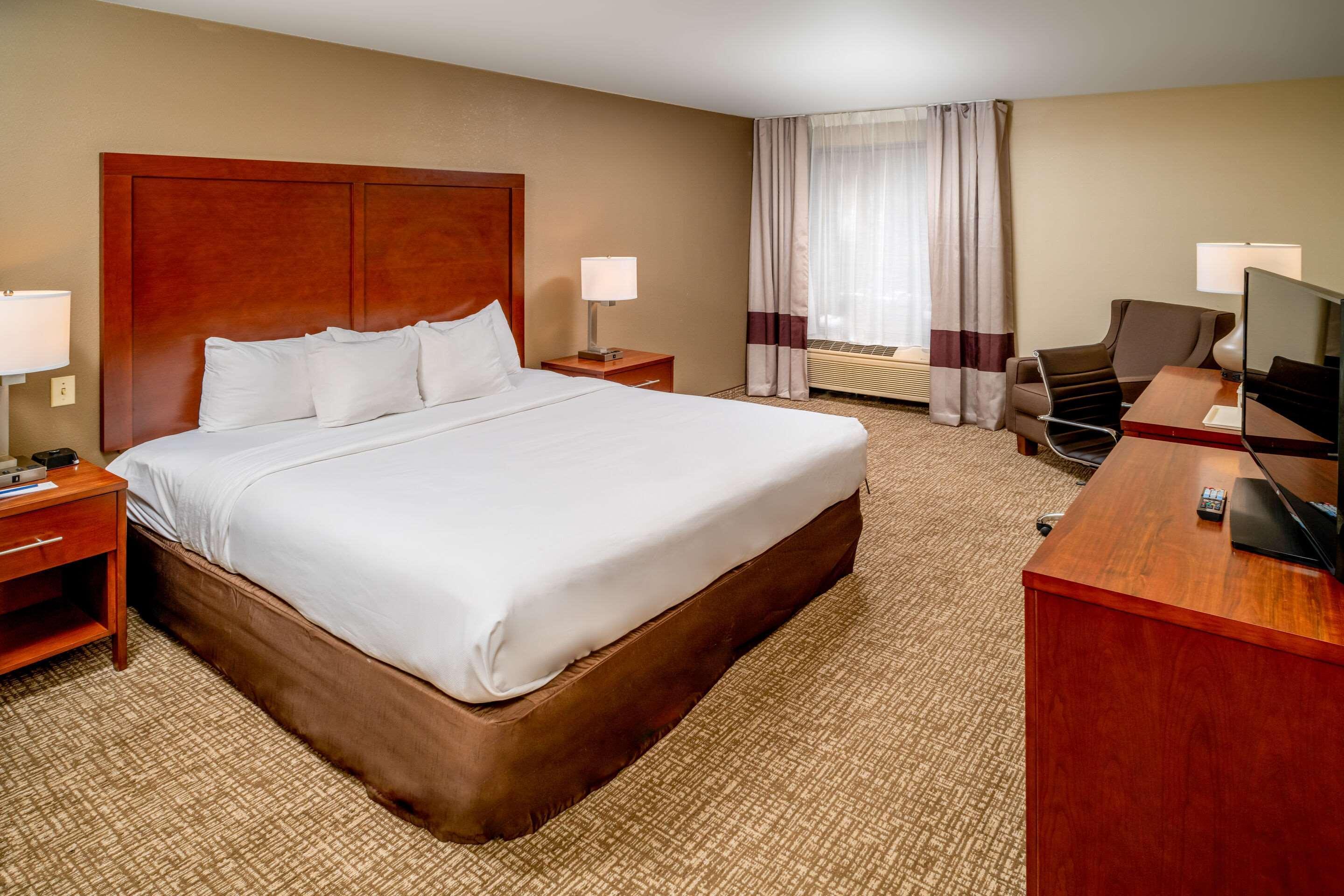 Comfort Inn & Suites Grundy Екстериор снимка