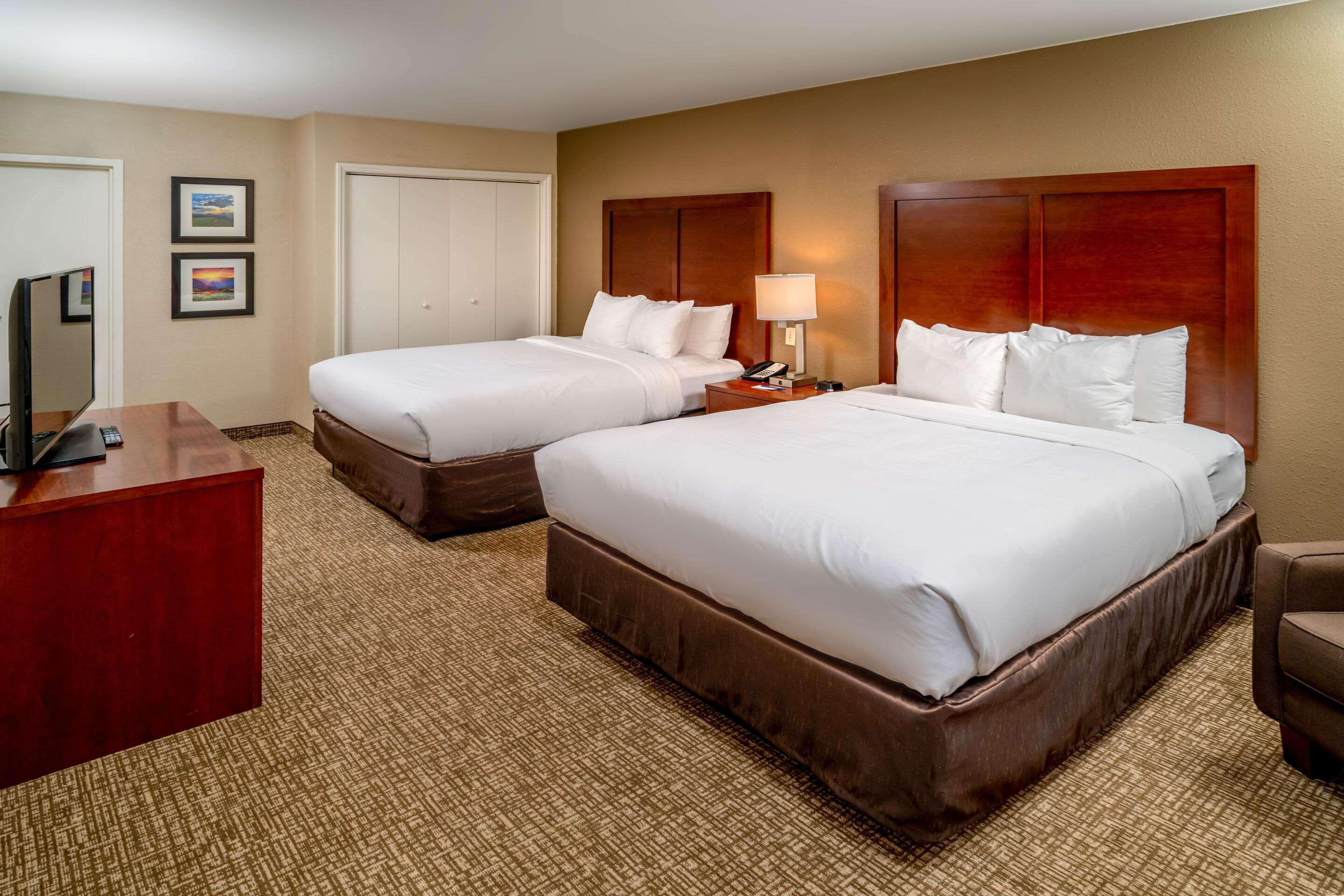 Comfort Inn & Suites Grundy Екстериор снимка