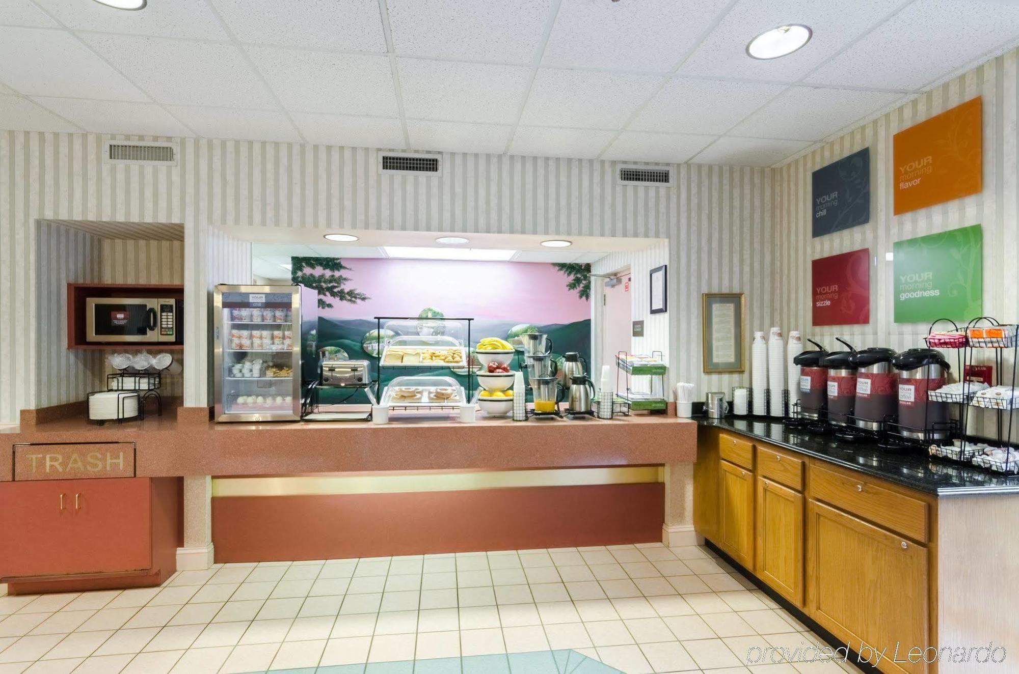 Comfort Inn & Suites Grundy Екстериор снимка